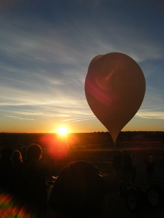 Students launch a balloonsat.