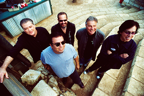 Los Lobos musical group