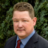 Zeke Peters Headshot