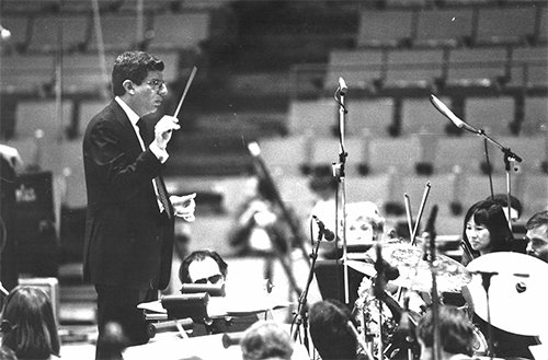 Marvin Hamlisch conducting orchestra