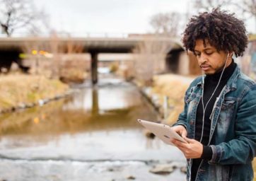 Online MSU Denver student learning outside the classroom