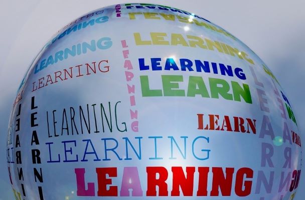 Bubble image with the word Learning on it