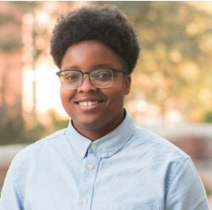 Angela Groves headshot