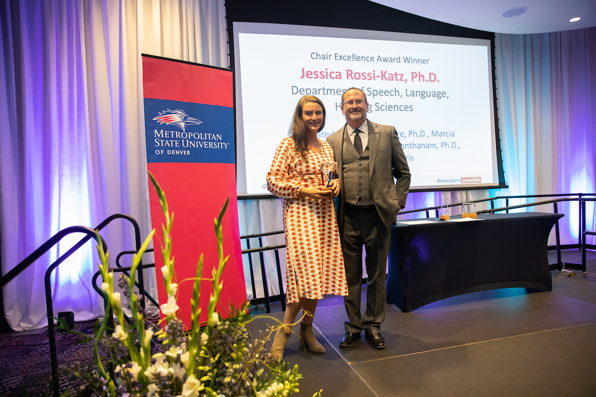 Chair Excellence Award Winner Jessica Rossi-Katz, Ph.D., poses with Bill Henry, Ph.D., at 2021 Roadrunners Who Soar Awards ceremony.