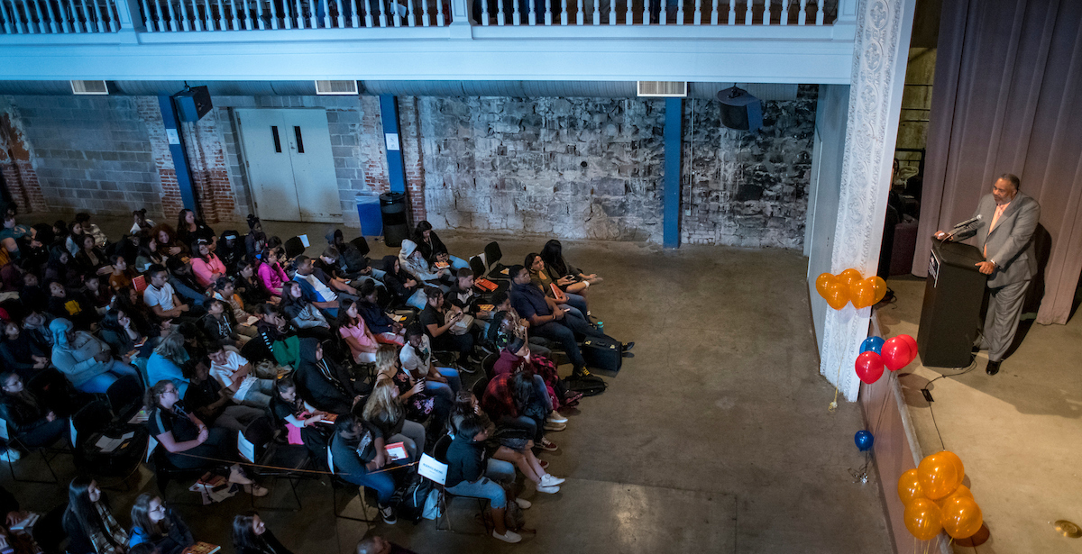 Anthony Ray Hinton and crowd during his speech