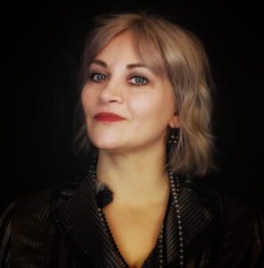Ashley Collins headshot