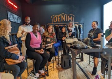 Students at Argentina Denim shop