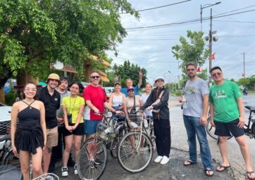 group photo of students in Vietnam