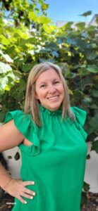Dr. Jane Flournoy smiling in head shot