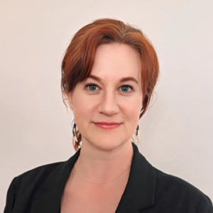 Professional portrait photograph of Suzan Dees.