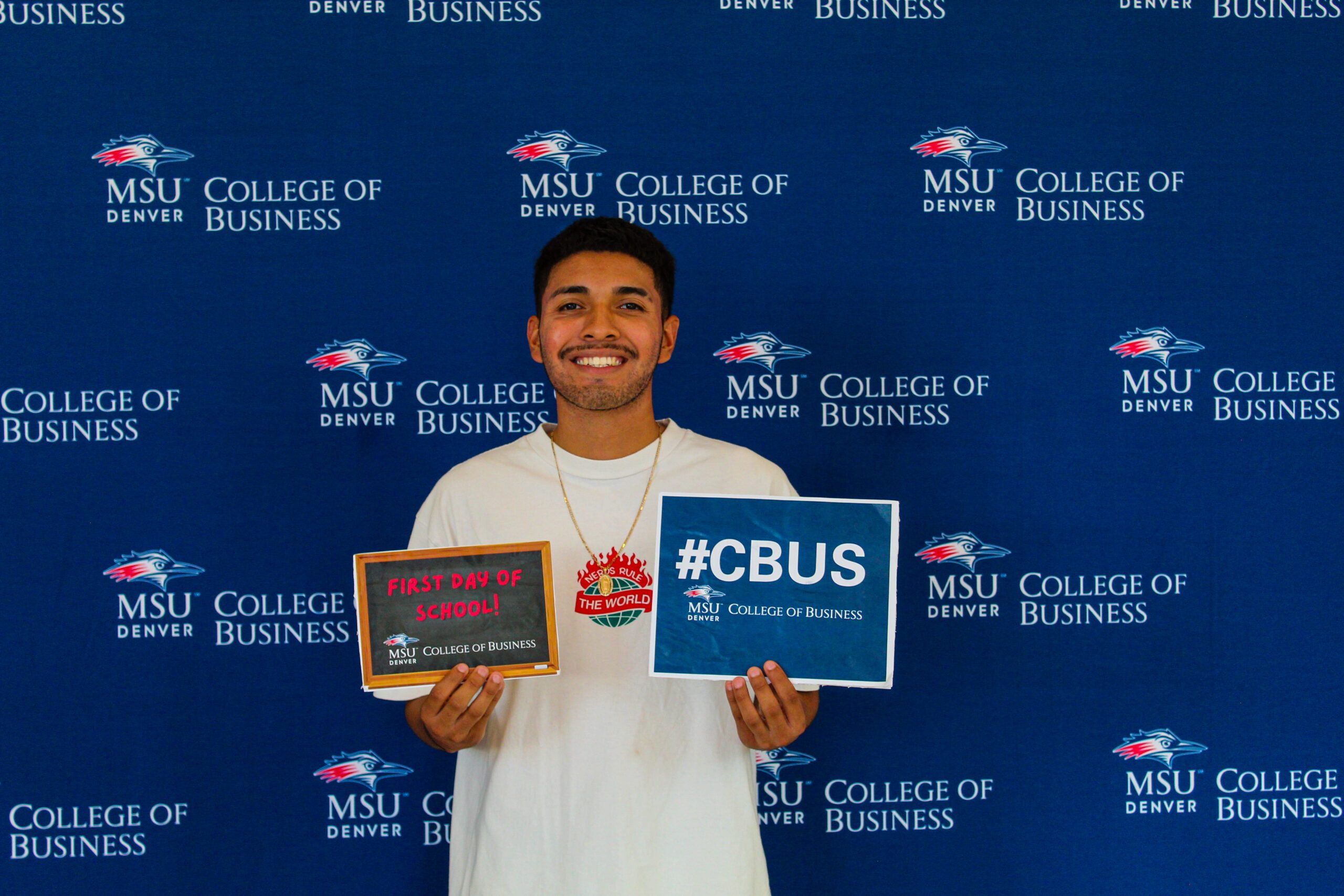 First day of School Picture of Students in the College of Business at MSU Denver