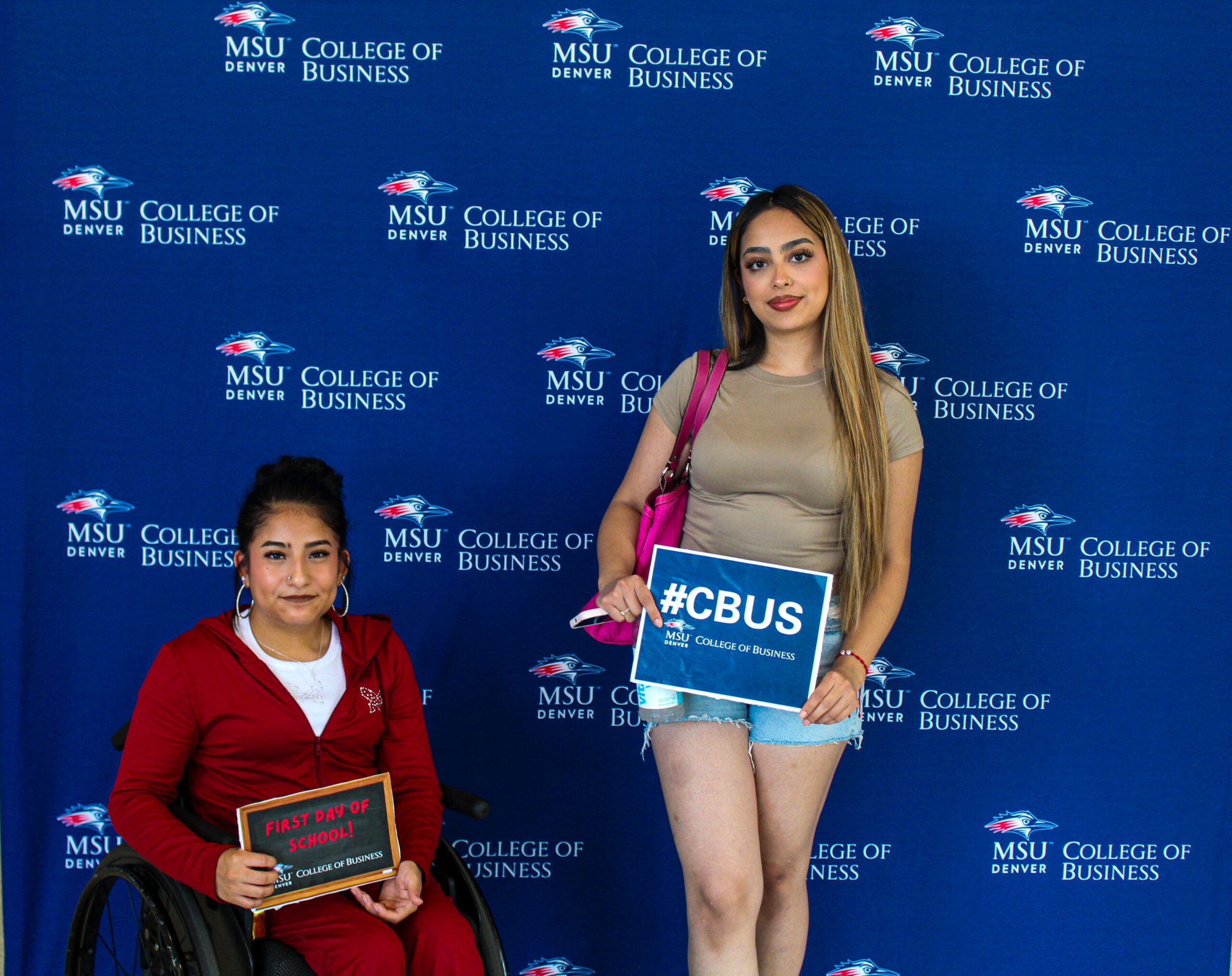 First day of School Picture of Students in the College of Business at MSU Denver