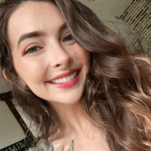 Photo of Hannah Russell