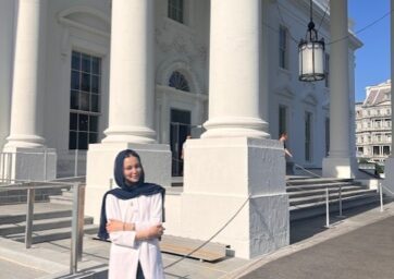 Young woman in front of the White House
