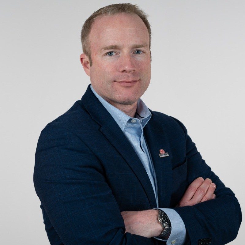 MPAcc alum headshot - Chris Hinkel