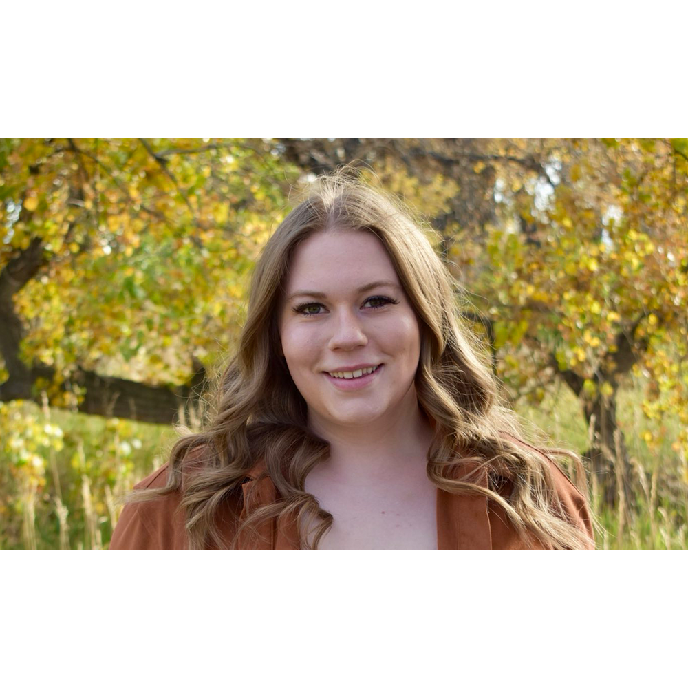 Emily Bower Headshot