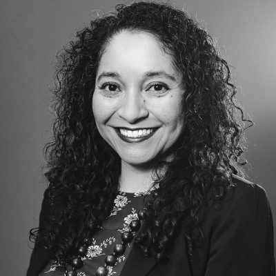 headshot - Julia Ortiz Hollenback (MPAcc alum)