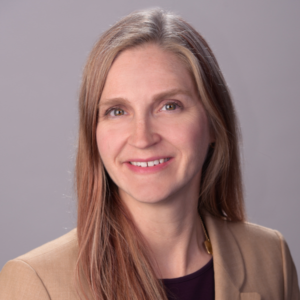 Headshot of Cara Mezydlo, Business Intelligence Student