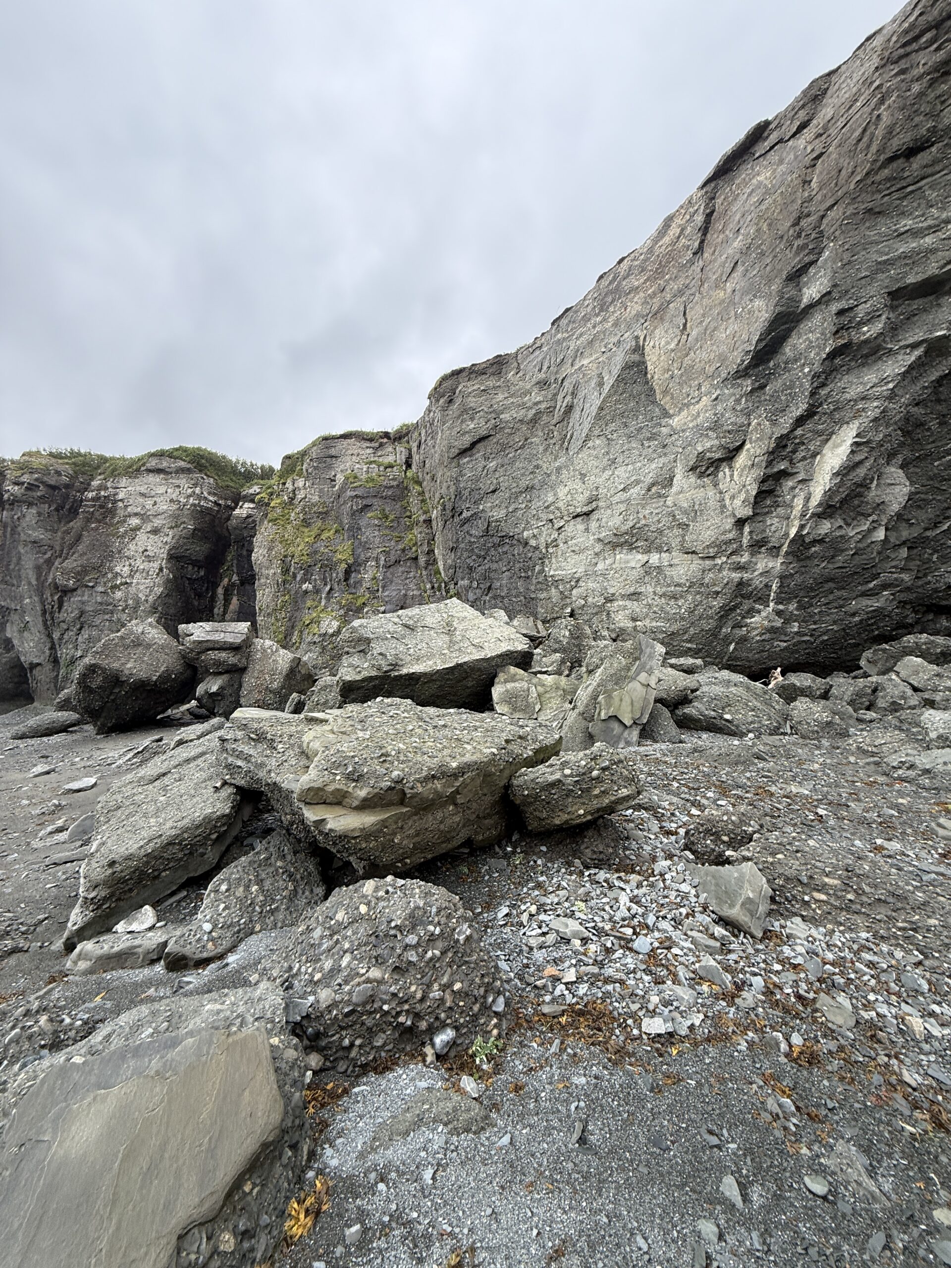 Rock wall formation