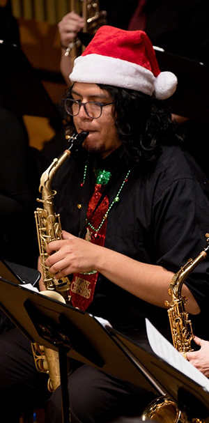 Luis Chan headshot