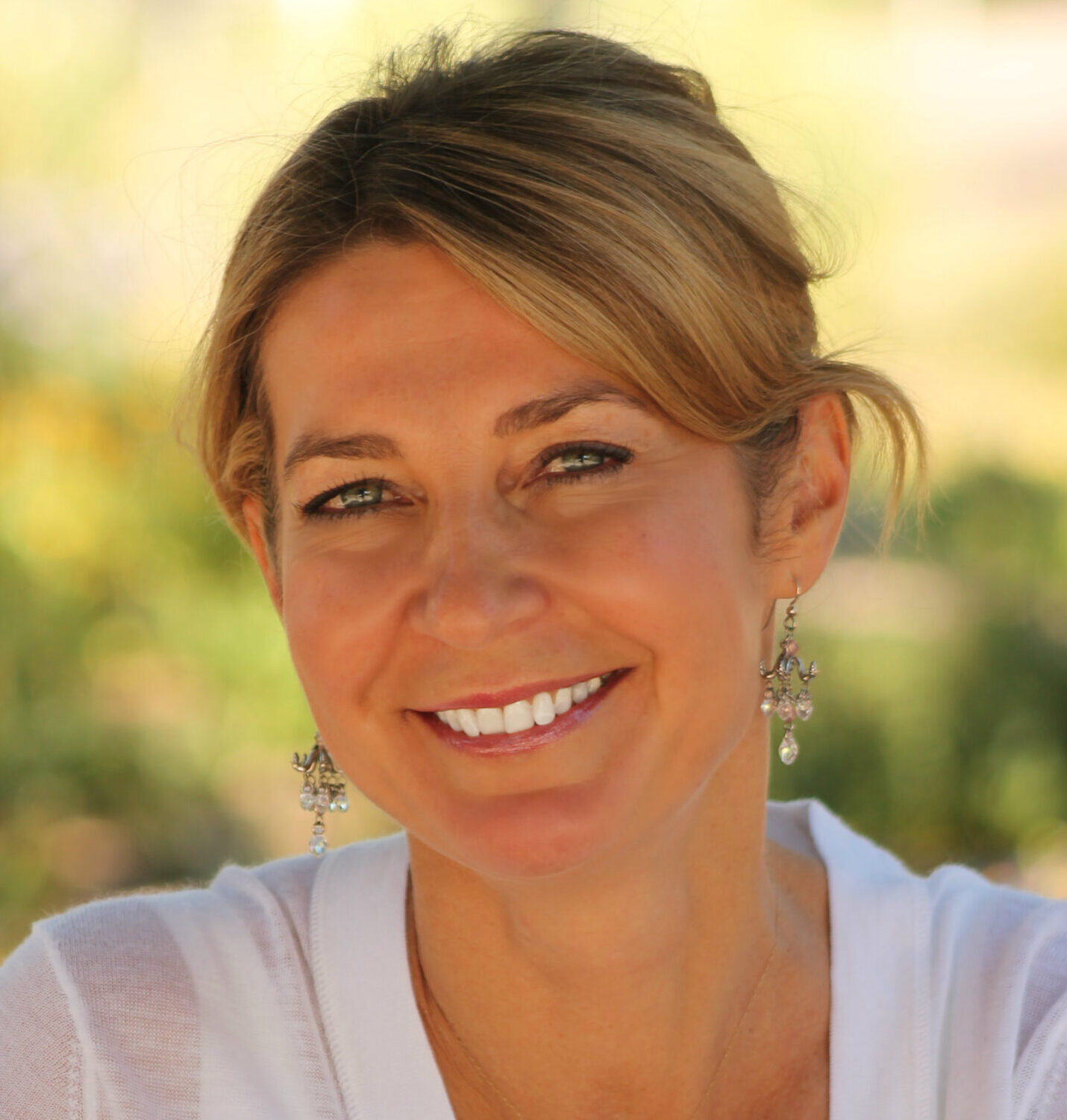 Professor Angelica Bahl headshot