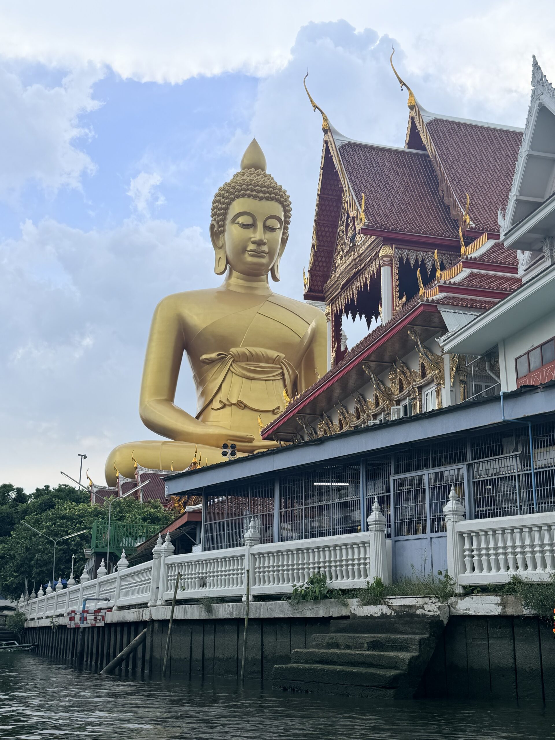 A picture of a Buddha in Thailand.